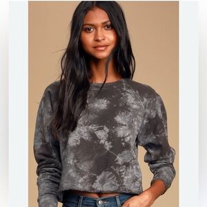 Yara Washed Black and Grey Tie-Dye Pullover Cropped Sweatshirt